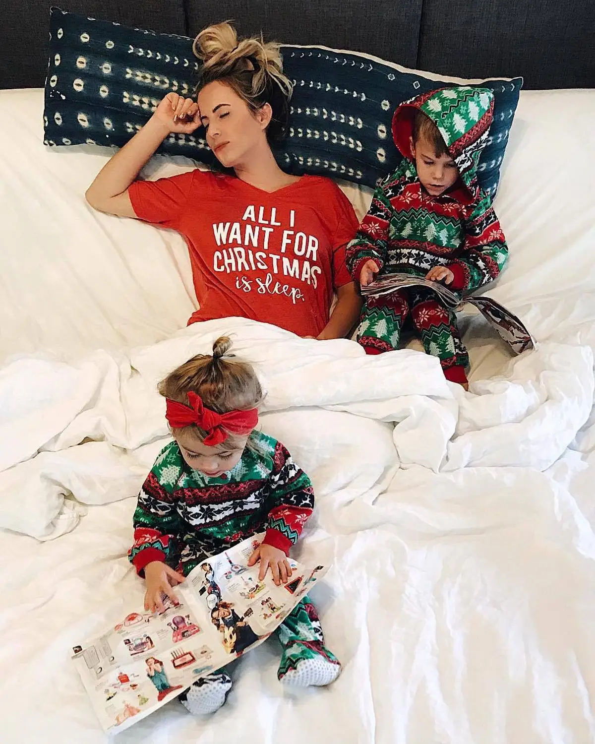 Новые рождественские комбинезоны для всей семьи, комбинезон для папы, мамы, детей, пижамы, счастливые вечерние Заснеженная рождественская ёлка, домашние пижамы для родителей и детей