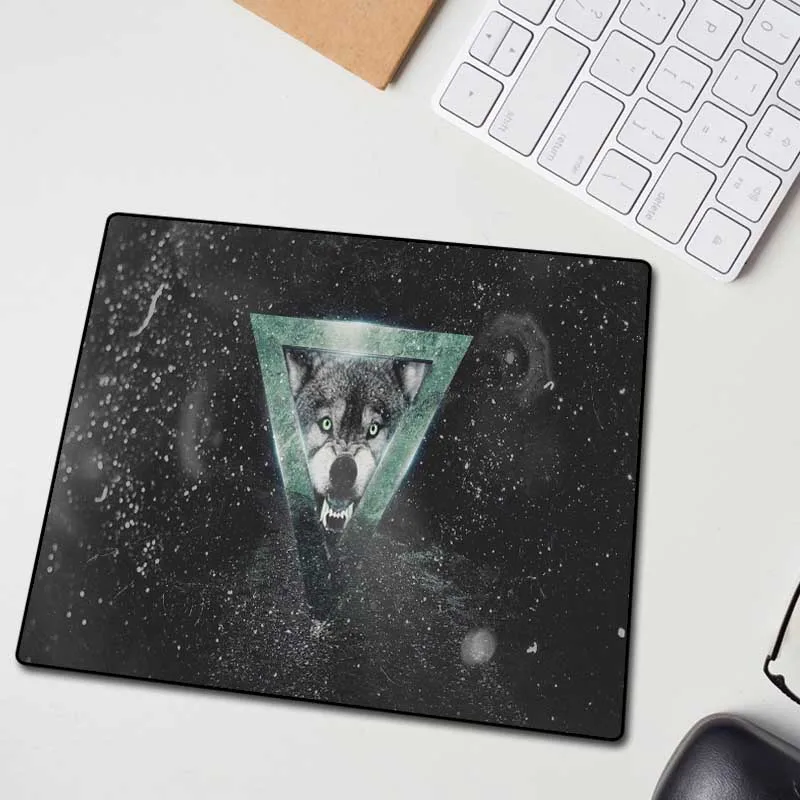 XGZ Animal Fierce Wolf Custom Large Gaming Mouse Pad Black Lock Edge Computer Table Mat Rubber Non-