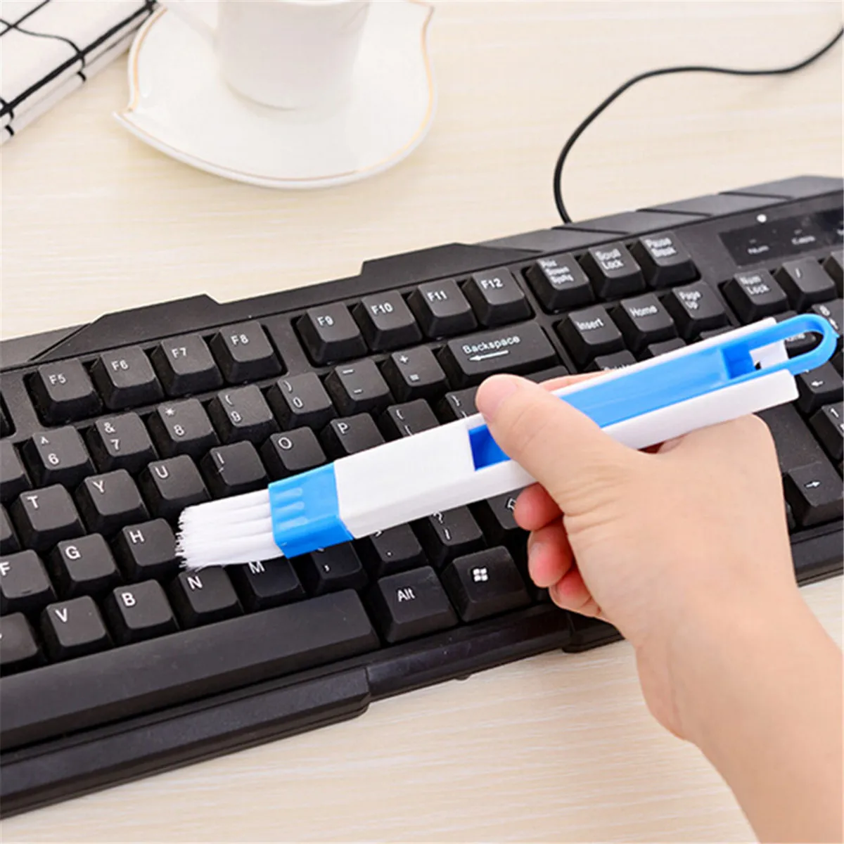 

2 in 1 multifunctional keyboard dust cleaning brush drawer cupboard corner cleaning dust cleaning brush