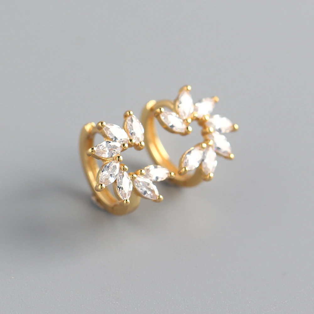 Kikichicc 100% 925 Sterling Silver 8.8mm Zircon Flower Huggies Hoops Crystal CZ Round Unique Jewelry 2020 Piercing Ohrringe