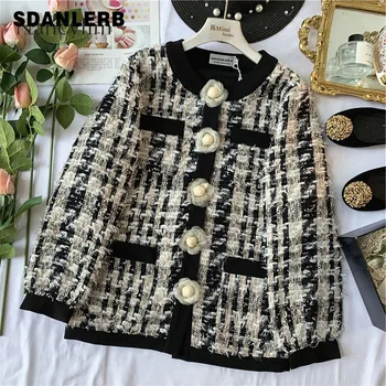 

Elegant Fragrance Temperament Flower Button Lattice Coat Women Wool Tweed Jacket Female Lady Houndstooth Coat Chaqueta Mujer