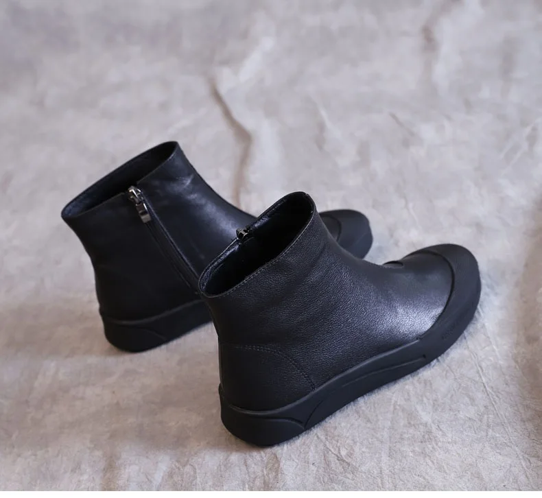 Women's Flat Leather Ankle Boots