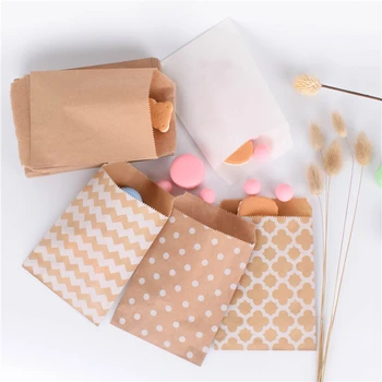 

15CM*10CM 50pcs Chevron dot Flower Craft Paper Popcorn bag Food Safe Favor Paper birthday bags Designs of Party Paper Bags