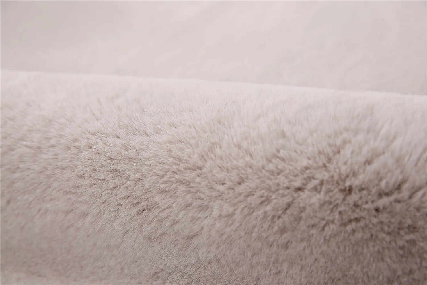 Супер мягкий коврик из искусственного кроличьего меха прикроватный коврик для ванной комнаты Нескользящий Впитывающий Коврик Белый Серый Розовый Пушистый Коврик для спальни