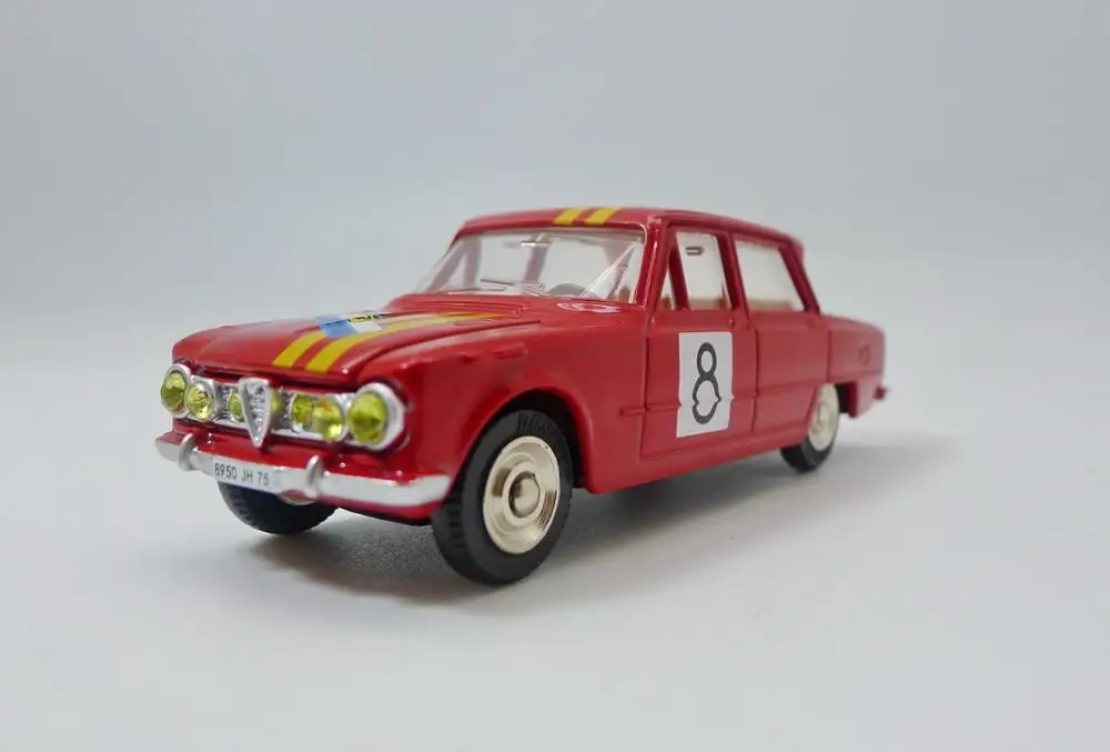 Модель автомобиля-фургона Atlas Dinky Toys 1401 ALFA ROMEO 1600 Rally 1:43 | Игрушки и хобби