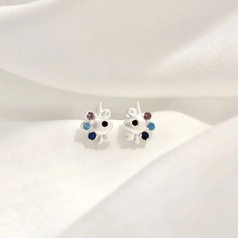 

YC5110E S925 модные милые серьги-гвоздики 4A с единорогом из циркония подарок для девочки вечеривечерние банкета женские ювелирные изделия серьг...