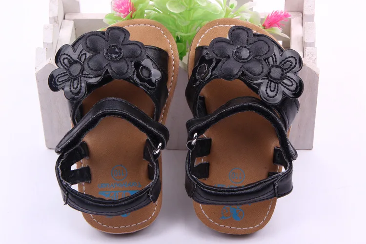 Модные сандалии с резиновой подошвой для маленьких девочек; сандалии с цветочным узором для маленьких девочек - Цвет: 1563 black