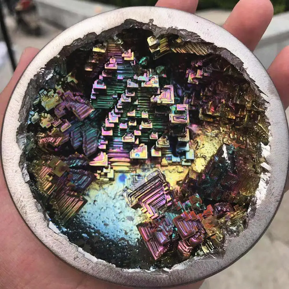 

Irregular rare halo quartz rainbow bismuth mineral metal, high purity mineral rocks, crystal specimens, home metal decoration