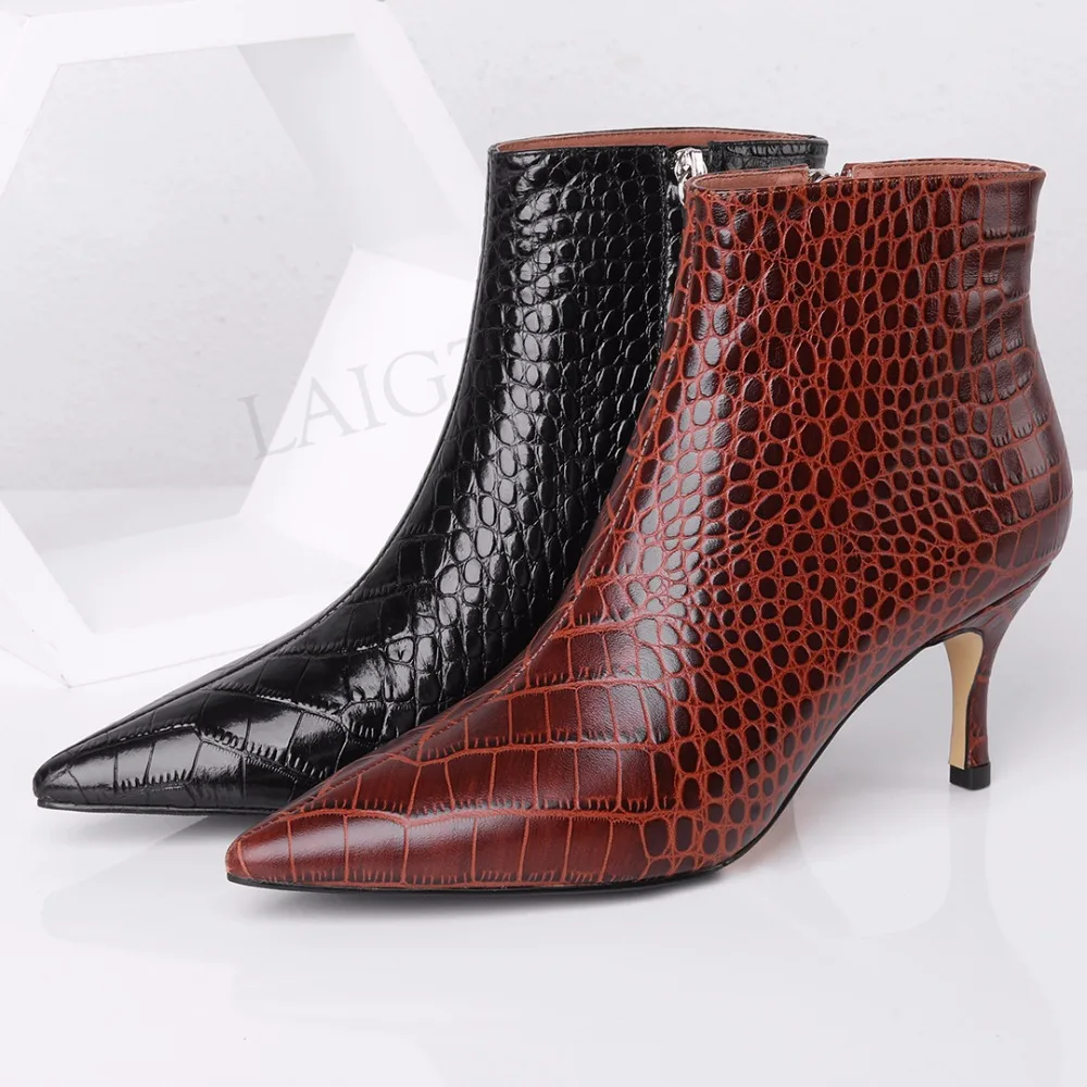 LAIGZEM/женские ботинки знаменитостей; зимние Ботинки на каблуке-рюмочке; кожаные сапоги из крокодиловой кожи на молнии; Botas Mujer; размеры 34 39