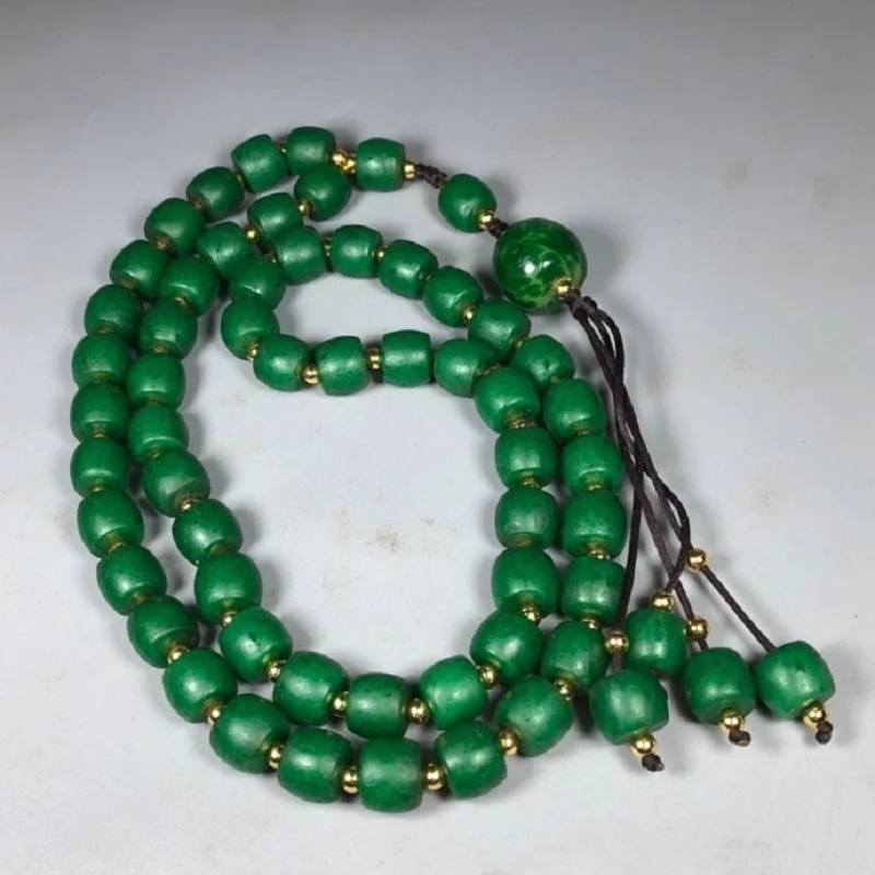 

AOld colored glaze necklace Exclusively for the royal family, it is a thing for eliminating disasters and avoiding evil. Colored