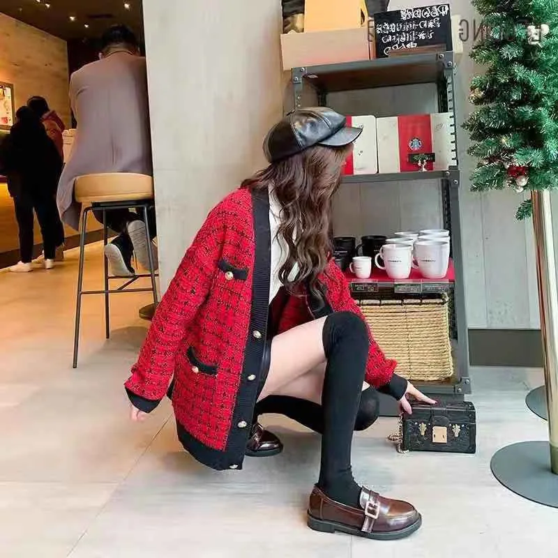 

autumn winters is easing v-neck web celebrity female knit stripe han edition coat