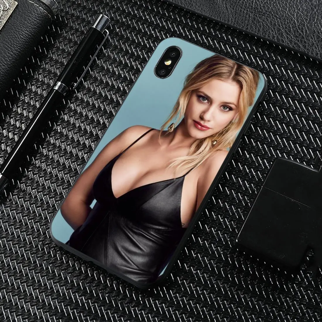 Силиконовый чехол для Sony Xperia XA Z Z1 Z2 Z3 Z5 XZ1 XZ2 compact M2 M4 M5 C4 C6 E3 T3 Tv Riverdale Betty Cooper |
