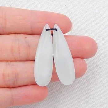 

Natural Gemstone White jade intarsia fashion women Earrings Beads , 34x10x5mm，4.1g
