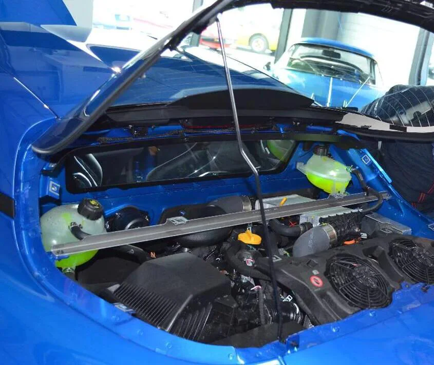 Для Renault Alpine A110 2017-Поддержка подъемника с газовой стойкой передняя крышка
