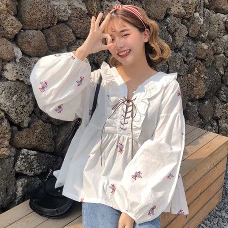 

Korea Spring Preppy Style Women Long Sleeve Loose Shirt Lacing V-neck Floral Embroidery White Blouse Cotton Ladies Tops D397