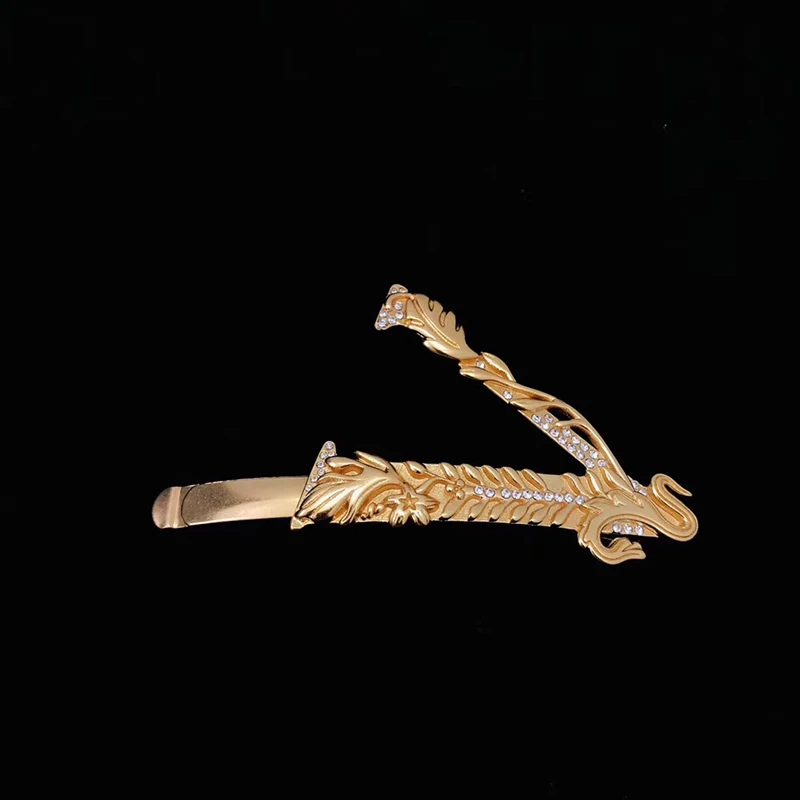 

2019 Fashion Jewelry For Women Girls Big V Letter Hairwear Barrettes Beautiful Girls Hairwear Jewelry Gold Color Hair Jewelry