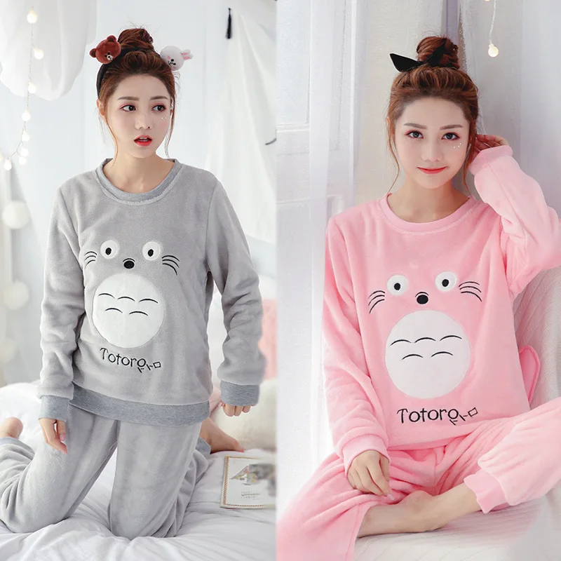 

2018 Cartoon Pajamas Totoro Flannel Pink And Grey Two Color Tracksuit Autumn And Winter Soft And Comfortable Set