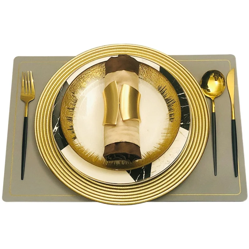 Nordic Luxury Black / Gold Tableware Set 5 Nordic Luxury Black / Gold Tableware Set 5