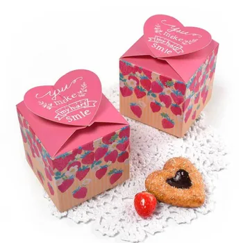 

2020 new 200pcs Square peach heart cartoon gift box creative children's Day gift lovely strawberry paper packaging box