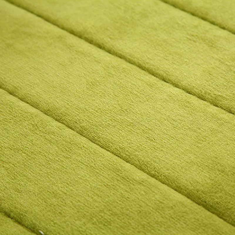 9345027927_1954036006