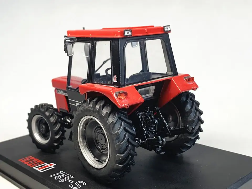 TRAKTOR IH 743 1//32 Replicagri Präzisionsmodell