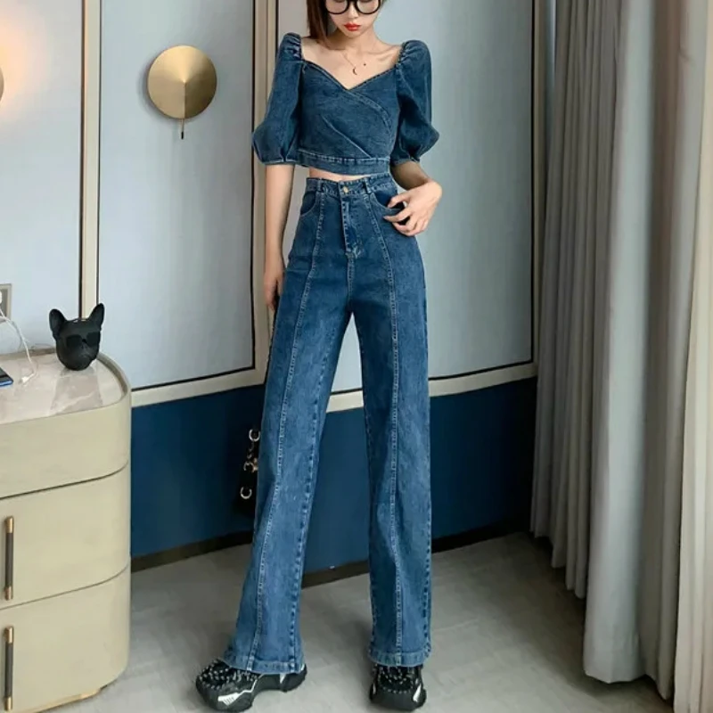 wide leg denim jeans outfit