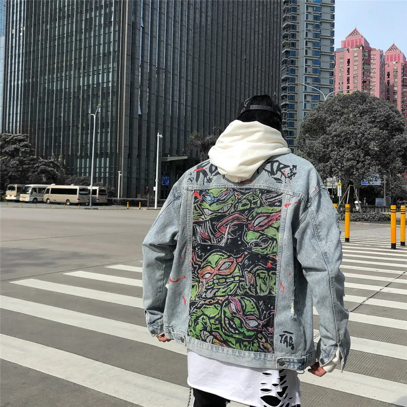 Для Мужчин's Марка NEW FASHION Hi Street рваные джинсы в стиле «хип-хоп» детские джинсовые куртки в уличном стиле с принтом из потертого денима Джинсовая Верхняя одежда Куртка с рисунком граффити