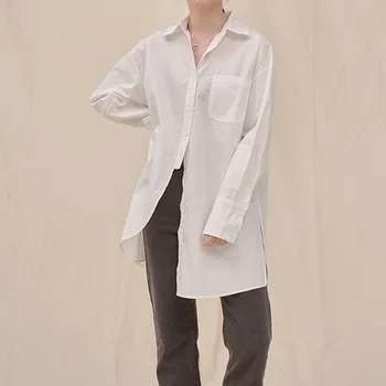 

[EWQ] 2020 Spring Summer New Arrivals Turn Down Collar Full Sleeve Pockets Solid Pattern Women Casual Loose Shirt Long AY21800