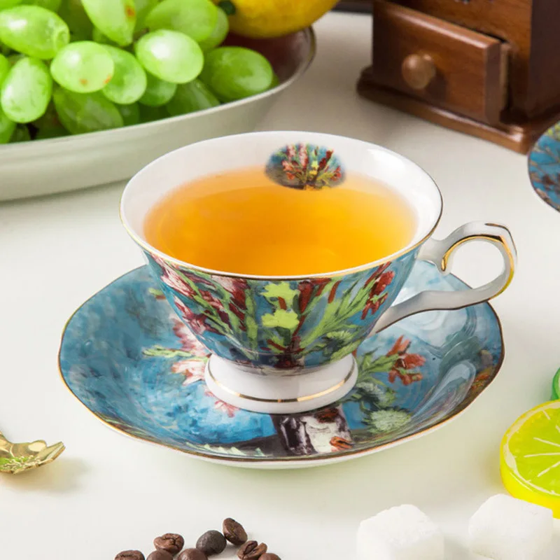Style C Высококачественный набор чашек для кофе CoffeeCup 220 мл Европейский стиль костяного фарфора Чашки Творческая живопись маслом Стакан сока молока Фарфоровая посуда - Цвет: Style C