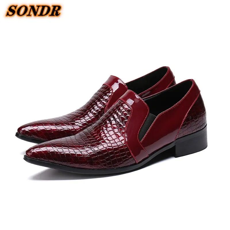 Rosso Retrò Stile Britannico Degli Uomini Del Cuoio Genuino Pattini Di Vestito Punta A Punta Di Pelle Di Serpente Traspirante Mocassini Scarpe Formali