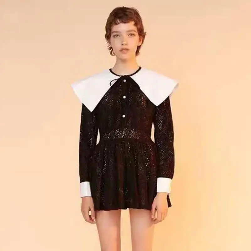 12658769769_1534179409