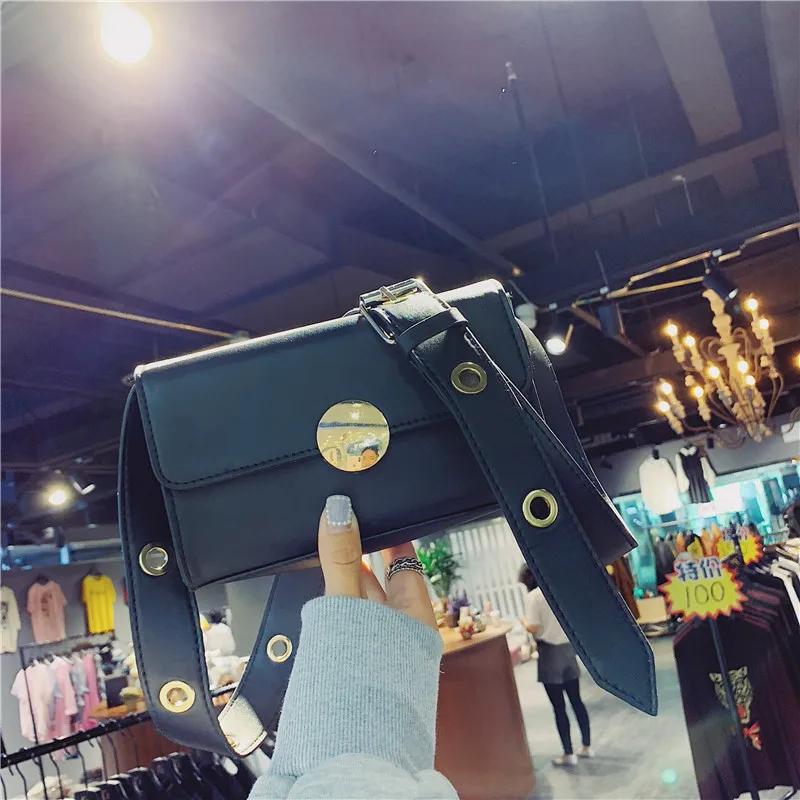 

Autumn INS Super Fire Bag Women's 2018 New Style Korean-style Crossbody Bag Hong Kong Style Retro Wide-Strap Square Sling Bag