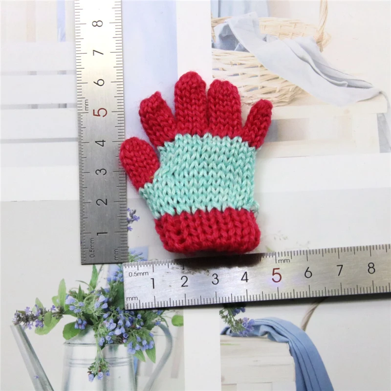 5Pcs Knitting Woolen Yarn Mini Gloves DIY Craft Supplies Toy Dolls Decorative Accessories Material Ornaments Cute Small Garment