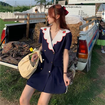

Summer New Loose Large Size V-Neck Strawberry Dress Waist Thin Short-sleeved Double-breasted Suit Skirt For Fat Girl