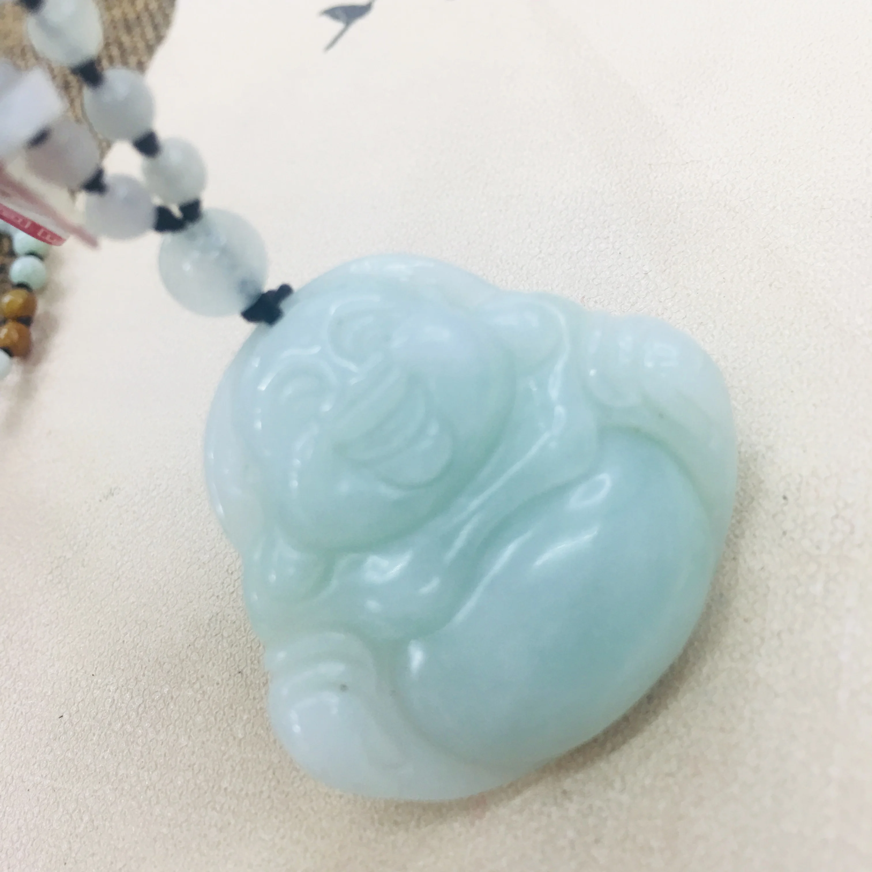 

Natural Burmese Emerald Jade Carving Buddha Pendant Handmade Handmade Jade Tri-Color Bead Necklace Women's Sweater Chain