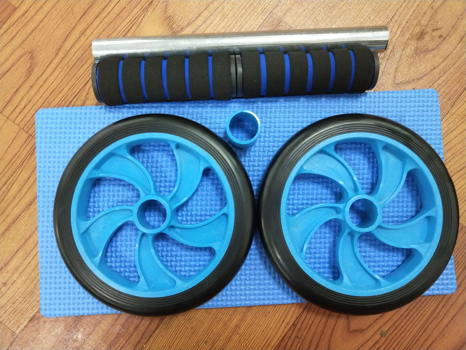 

Abdominal Wheel Fitness Equipment Household Income Abdominal Wheel Two-Wheel Power Roller Mute AB Rocket