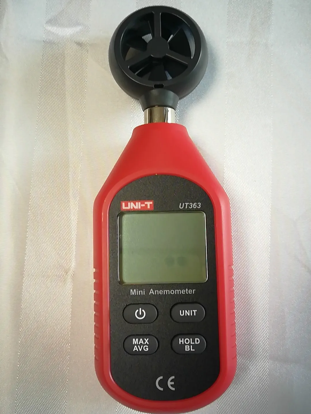 

Handheld Anemometer Digital Wind Speed Measurement Temperature Tester LCD Display Air Flow Speed Wind Meter UNI-T UT363