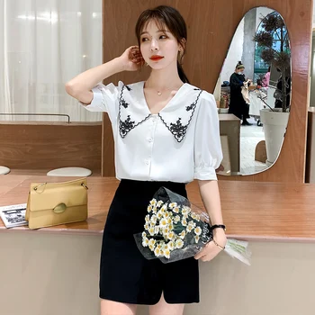 

COIGARSAM French Style Half Sleeve Shirt Womens tops New Summer Chiffon Print Women shirts White Yellow Black Flower 9261