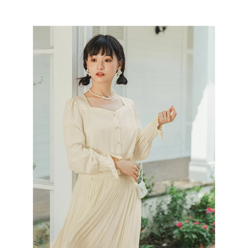 

INMAN 2020 Spring New Arrival Literary Retro Square Neck Plated Loose Long Sleeve Women Blouse