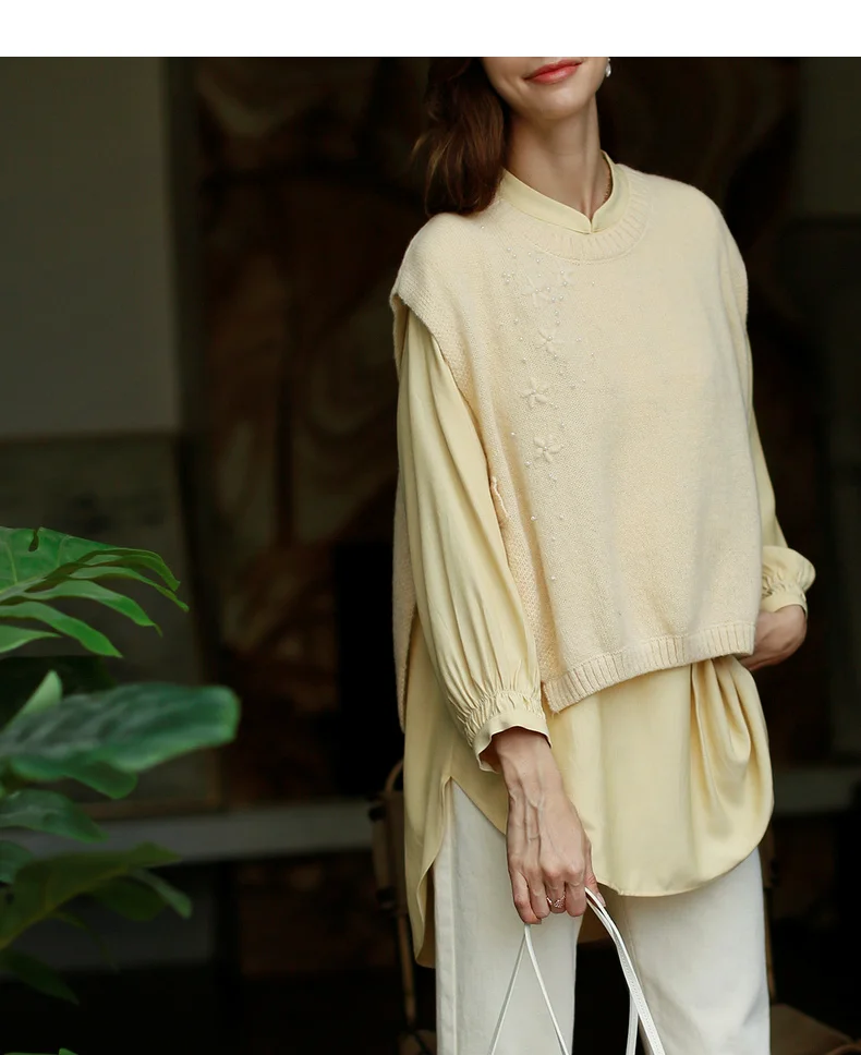 ROJAY Sweater Vest Woolen Waistcoat Women Loose Chinese Style Short Knitted Vest Alpaca Embroidery Stylish