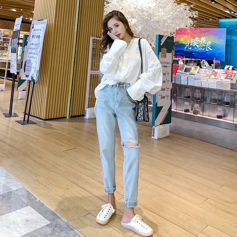 

Photo Shoot Zhang Beibei Pants 2019 New Style High-waisted Loose-Fit Hyuna Capri Pants INS Straight-Cut with Holes Jeans