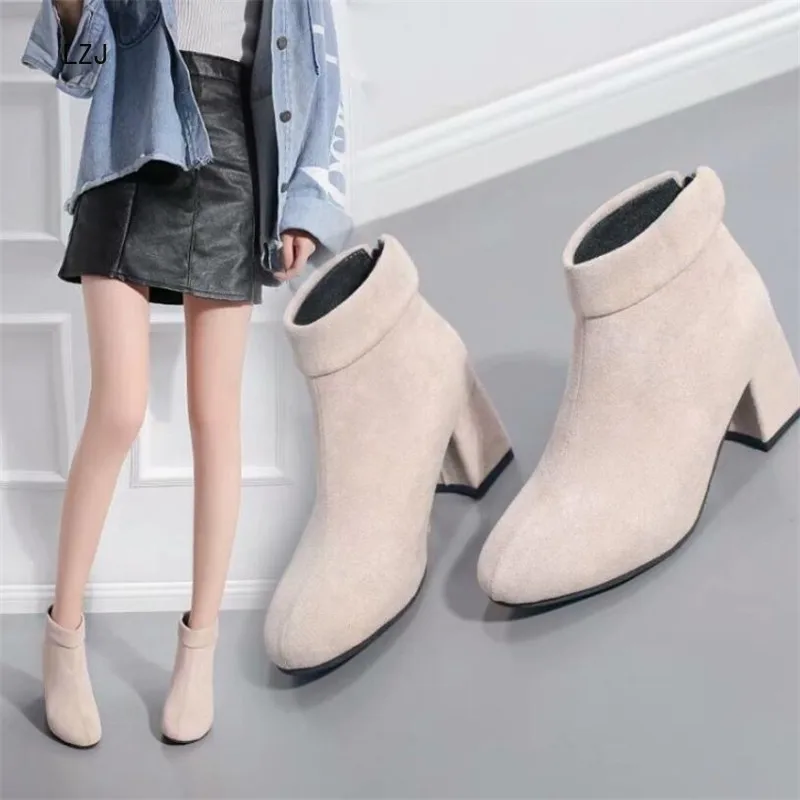

LZJ 2019 New Women Boots Flock Ankle Boots Round Toe Fashion Comfortable Zipper Autumn Women Boots Ladies Party Dress Boots