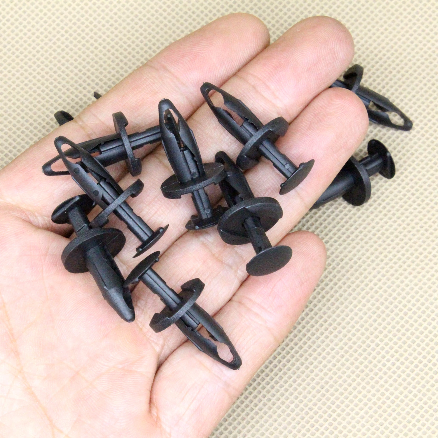 1/4” Hole Nylon Push-type Retainer Extension Panel Clips For