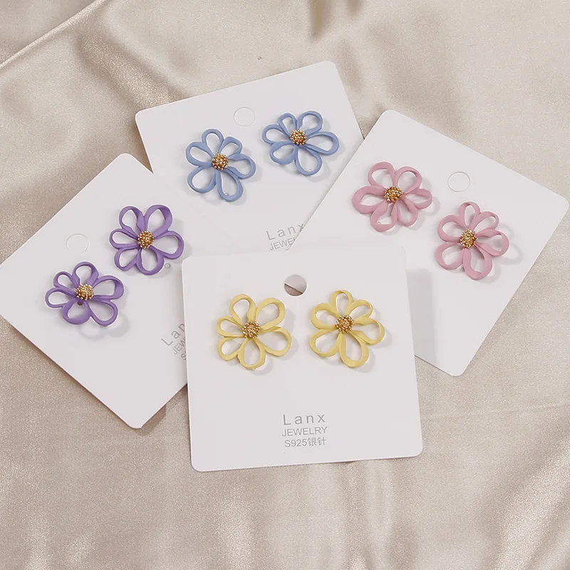 15237471115_1626211359