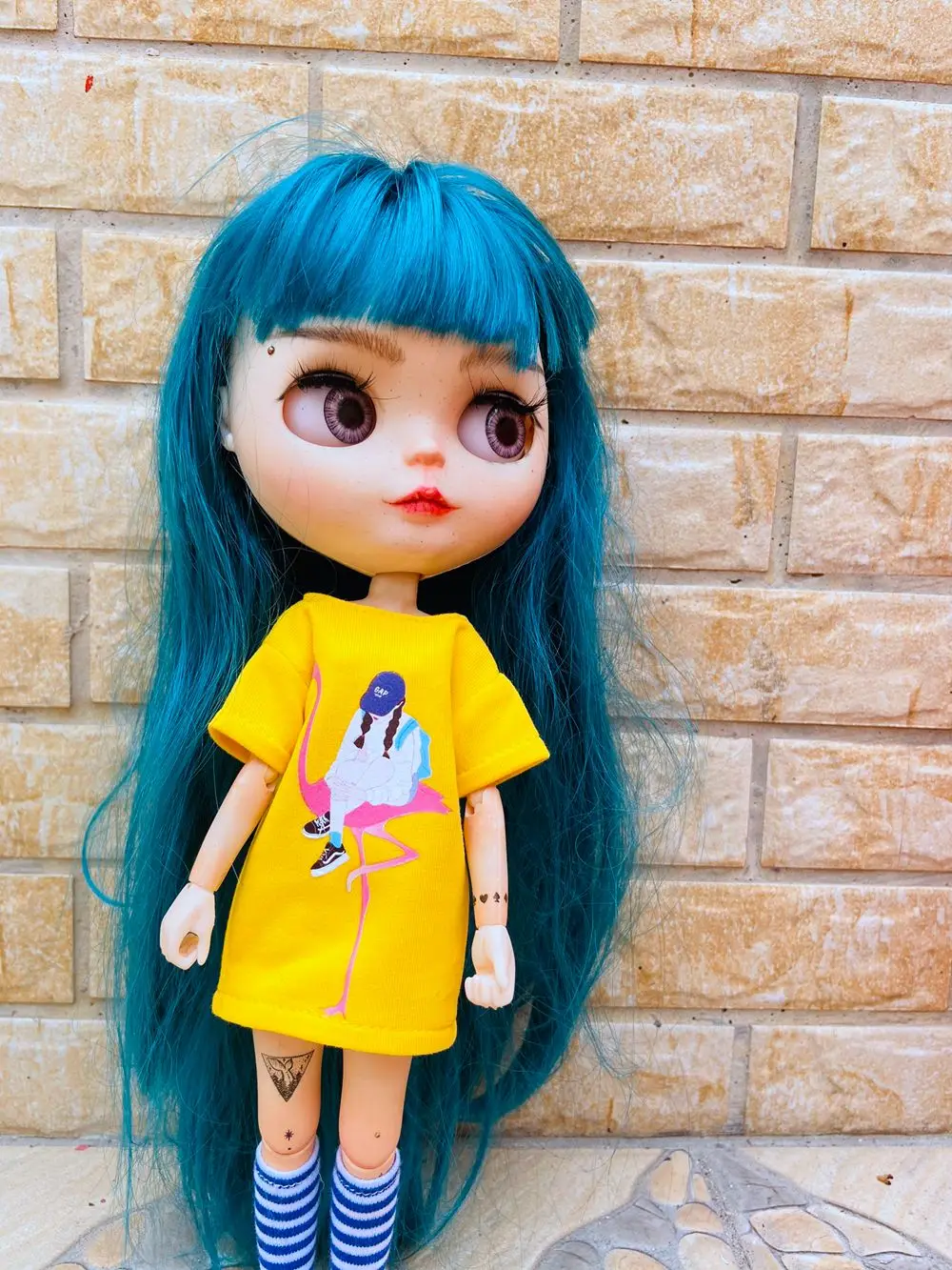 2pcs/set Barbies/Blyth clothes, cool pattern printing short T-shirt + striped socks, can be used for 1/6 doll accessories mainland china the short aluminum alloy gear head commonly used in the new car gear head shift knob