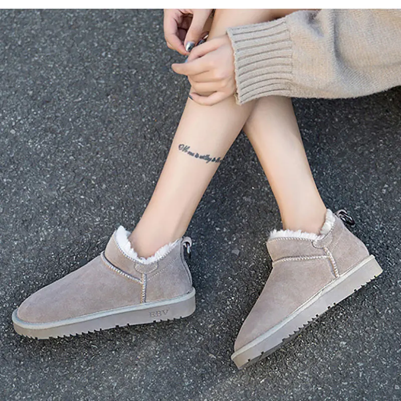 

New Cowhide Snow Boots Women's Short Boots Bread Shoes Snow Cotton Shoes Thickening Anti Slip Fashion Shoes Bottine Femme
