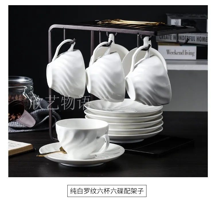 High Quality Bone China Tea Cup and Saucer Set Luxury Coffee Cup Vintage White Ceramic Coffee Cups Classic Nordic Kitchen D6D