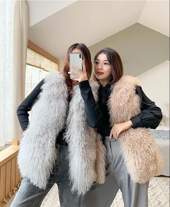 TONFUR fur vest detail texture