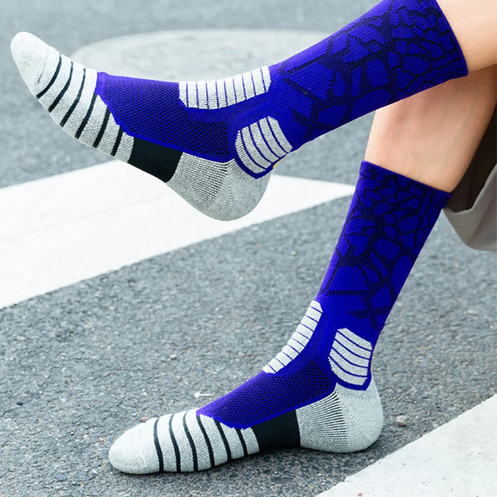 https://ae01.alicdn.com/kf/H1bb33b50e6d84ce19f8264147bd7af85H/Chaussettes-antid-rapantes-respirantes-et-lastiques-pour-homme-et-femme-id-ales-pour-le-Basketball-le.jpeg