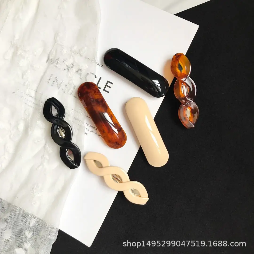 

Shell Acrylic Hair Clips for Girls Accessories Twist Women Bandeau Femme Pour Cheveux Designer Headband Kids Kawaii Haipins